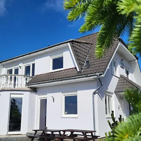 Appartamento House Victoria's Village By Renters Kolczewo