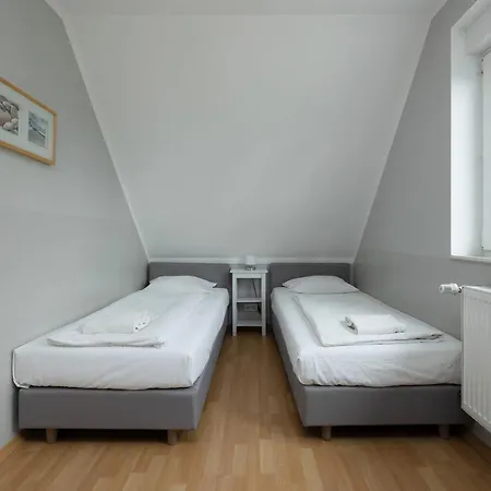 Appartamento House Victoria's Village By Renters Kolczewo