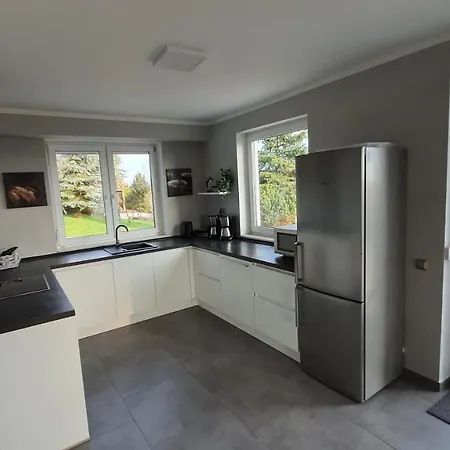 House Victoria's Village By Renters *